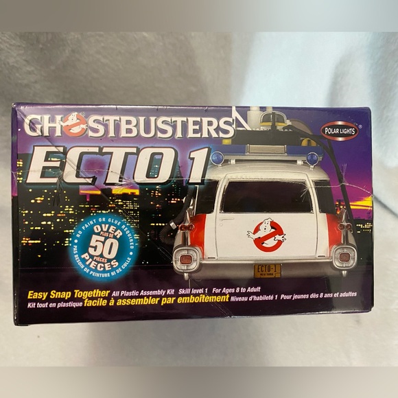 Ghostbusters ECTO 1 model car. - Picture 4 of 6